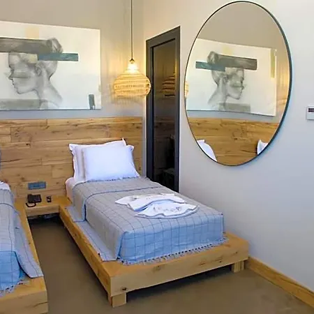 Hotell Dmira (adults Only)